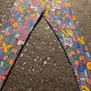 Lularoe TC birthday leggings